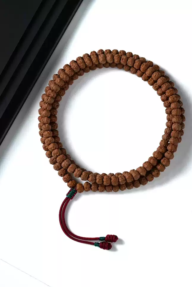 TangCraft Bodhi Seeds Five-Claw Dragon Hand — CALM meditation beads detail 12